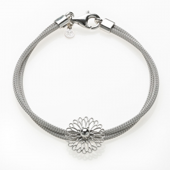 Silver bracelet with calza chain and microcasted flower in the middle.  - Thumb